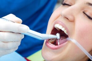 Dentist in sharjah, Dr hawraa